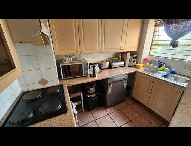 3 BEDROOM TOWNHOUSE FOR SALE IN ALBERTON NORTH